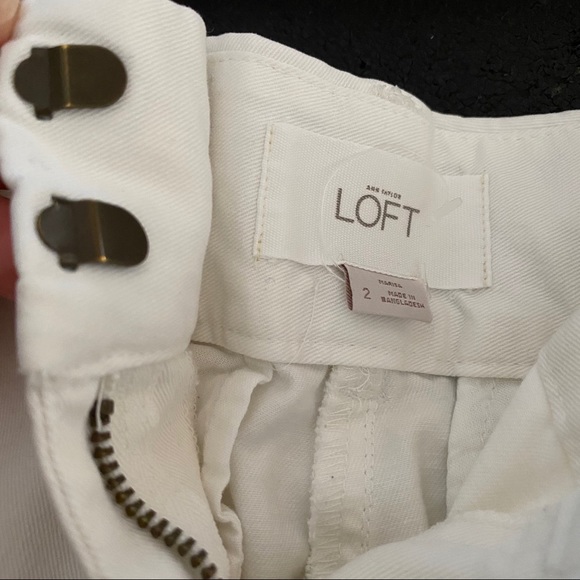 LOFT White Twill Bermuda Shorts Size 2 - Picture 8 of 8